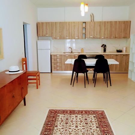 Artist S Apartment Влёра Экстерьер фото