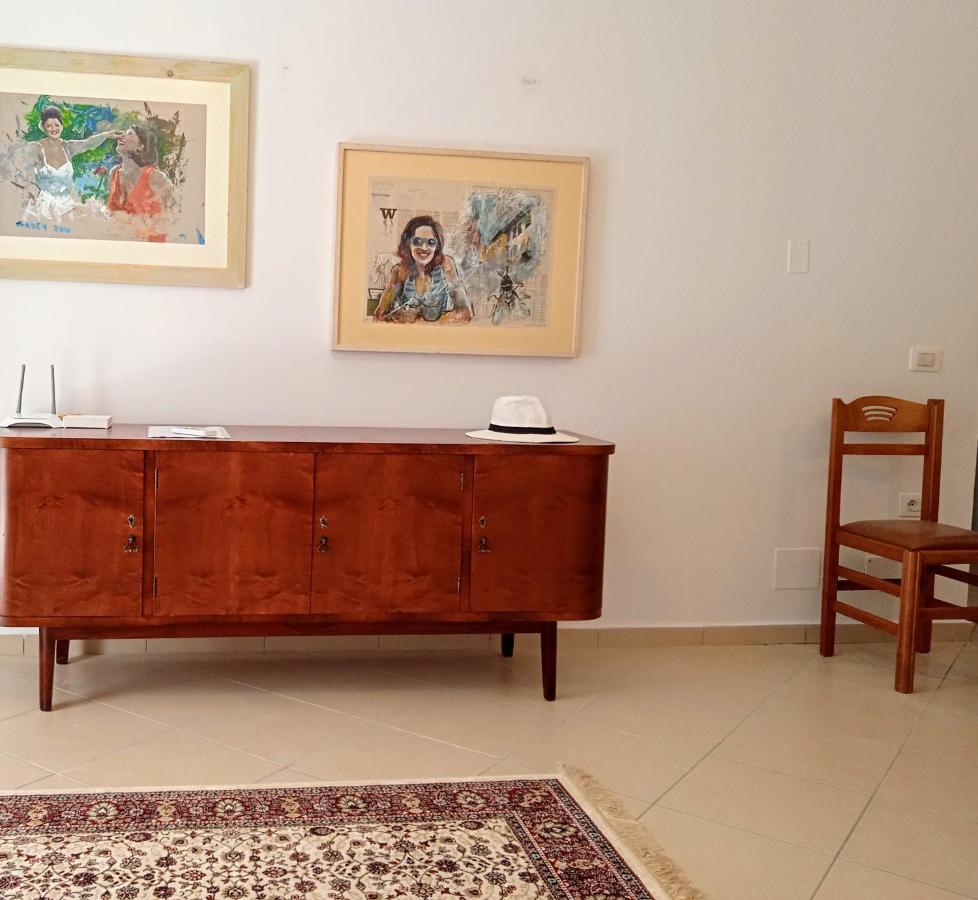 Artist S Apartment Влёра Экстерьер фото